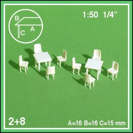 2 Tische quadratisch und 8 Stühle Massstab 1:50
