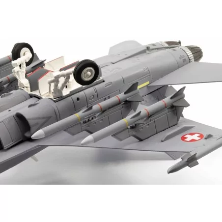 FA 18 HORNET J- 5001 SWISS ARMY 1:72