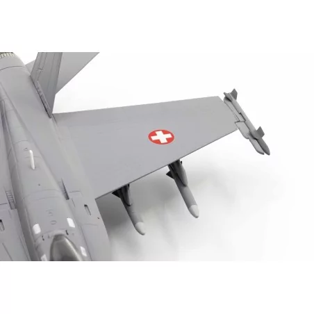 FA 18 HORNET J- 5001 SWISS ARMY 1:72